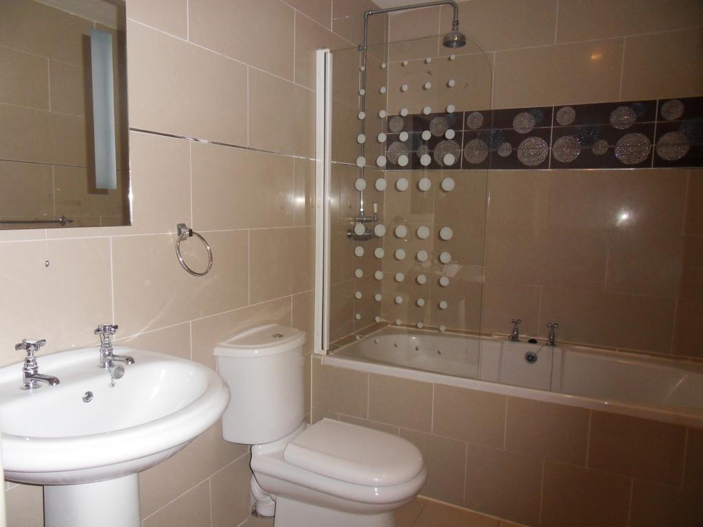 Ethan House Holiday Suites Кілларні Екстер'єр фото